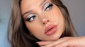 Natural Makeup Look 2025 